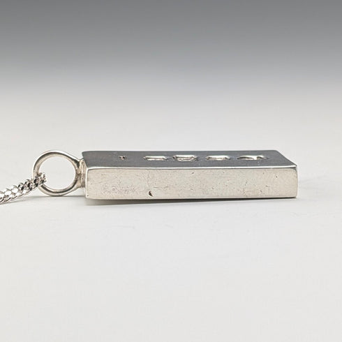 1977 British pure silver jubilee ingot pendant, 29.8g, with pure silver necklace, A&AJ