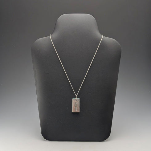 1977 British pure silver jubilee ingot pendant, 29.8g, with pure silver necklace, A&AJ