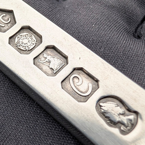 1977 年英國不列顛尼亞銀禧紀念錠吊墜共 19.2 克,搭配純銀項鍊 RC