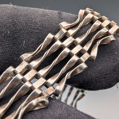1970 British vintage sterling silver bargate style bracelet 9g