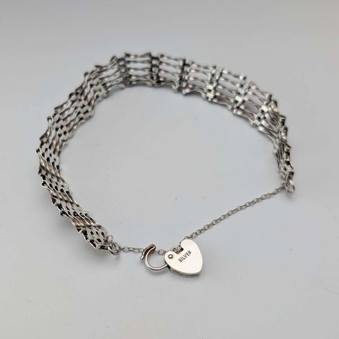 1970 British vintage sterling silver bargate style bracelet 9g