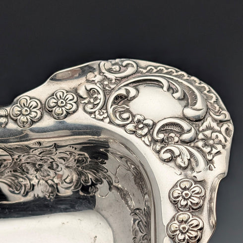 英国アンティーク 後期ビクトリアン シルバープレート製 可動ハンドルバスケット