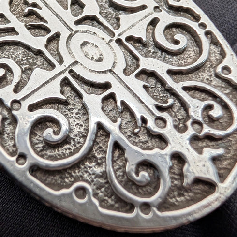 Colgante guardapelo ovalado de plata de ley vintage británica con cadena de plata de ley, 38g en total, CHC