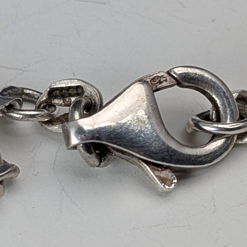 英國復古純銀橢圓形小盒吊飾搭配純銀項鍊,總重 38 克,CHC