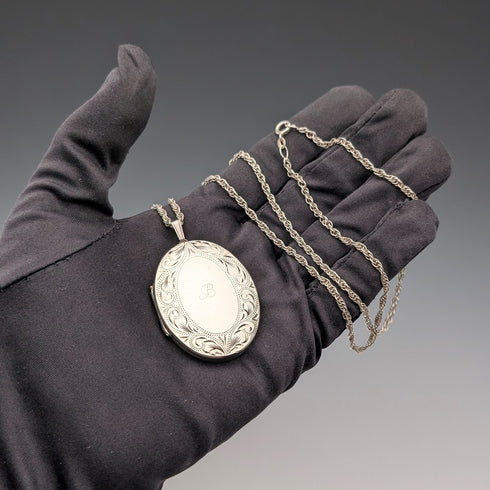 英國復古純銀橢圓形小盒吊飾搭配純銀項鍊,總重 20 克,JAM