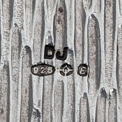 英國復古純銀橢圓形小盒吊飾搭配純銀項鍊,總重 19 克,DJ