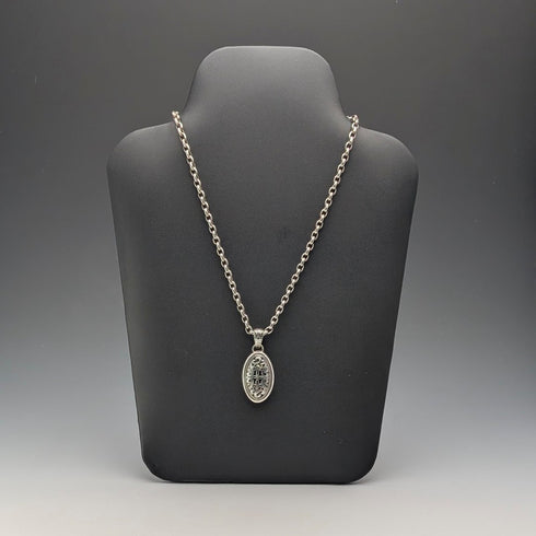 復古純銀鏤空吊墜和粗純銀紅豆鍊項鍊,總計 28 克,POM