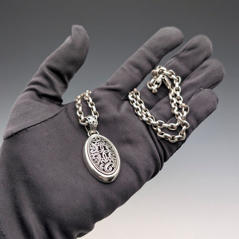 復古純銀鏤空吊墜和粗純銀紅豆鍊項鍊,總計 28 克,POM