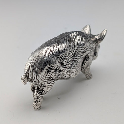 1999年英國復古純銀迷你豬雕像,66克,約翰·西爾萬特和瑪格麗特·瓊斯