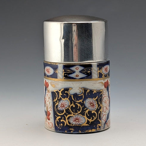 1893年 英国アンティーク 純銀蓋 伊万里柄セラミックボトルジャー Saunders&Shepherd