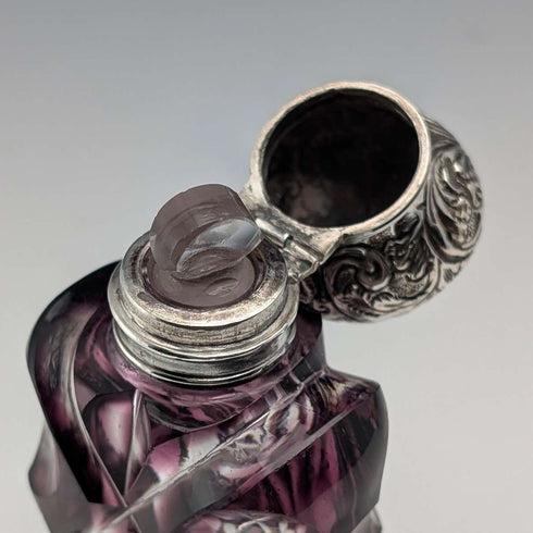 古董英國 800 銀蓋紫色切割玻璃便攜式香水瓶