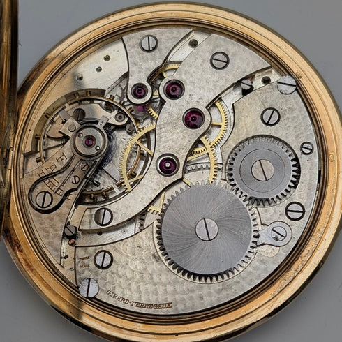 Girard-Perregaux pocket watch, circa 1930, 18K gold, hunter case, good working condition, with leather box.