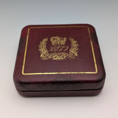 1977年 英国エリザベス2世女王 シルバージュビリー 純銀&金メッキメダル Birmingham&Mint ケーツ付