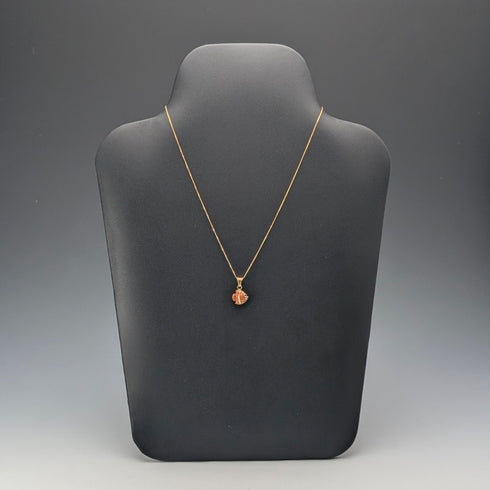 英國復古 9ct 金琺瑯魚形吊墜,搭配 9ct 金鍊和 Carissima 錶殼