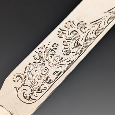 Late 19th Century British Antique Mother-of-Pearl Handle Tea Cutlery (5 Pairs) by Christopher Johnson