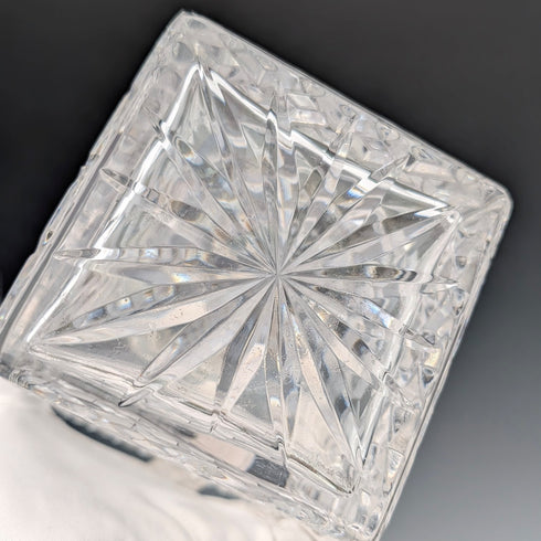 1983年 英国ヴィンテージ カットガラス 角型デキャンタ 純銀装飾 Garrard&Co