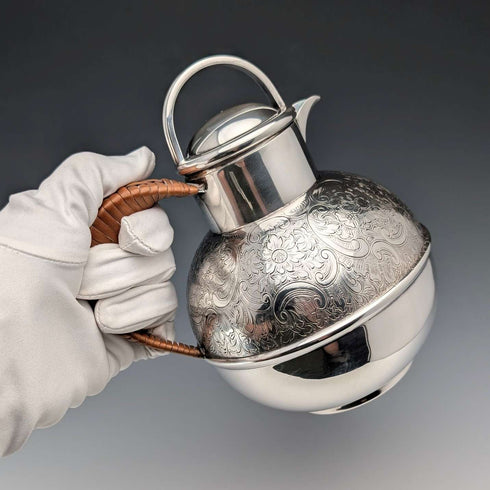 Vintage British silver plate 1.5 pint jersey jug