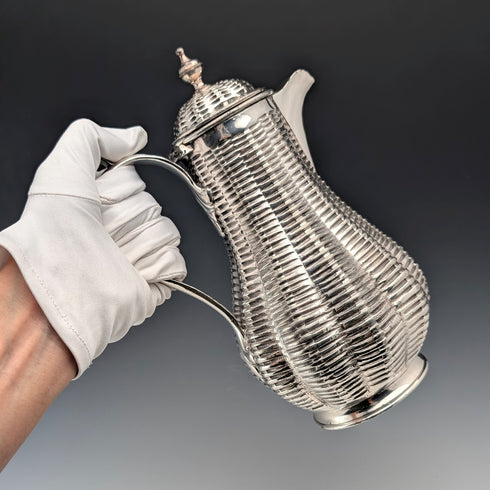 英国アンティーク シルバープレート製 ウォータージャグ 籐編みパターン装飾