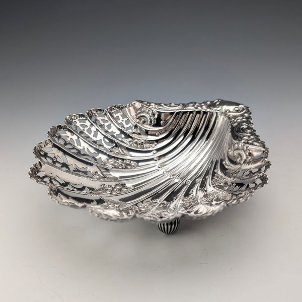 1911 British Antique Sterling Silver Bonbon Dish with Shell-Shaped Stems, 90g, Atkin Brothers