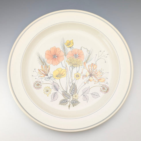 Pair of British Vintage Meakin Trend Hedgerow Pattern Dinner Plates, 27cm Diameter