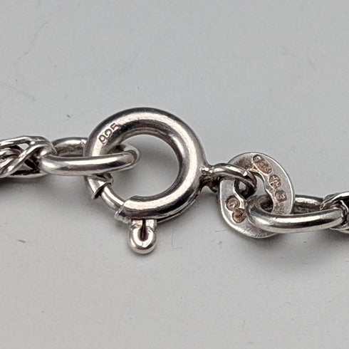 1977年 英國 純銀製 橢圓形吊墜附純銀項鍊 總重22.4g