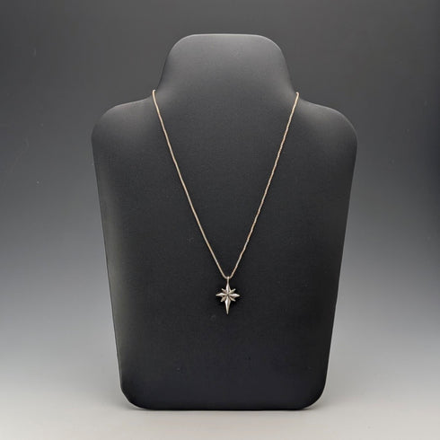 ヴィンテージ 純銀製スター型ペンダント 純銀ネックレス付き 計8g