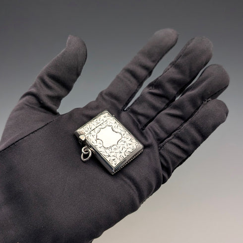 1907年 英国アンティーク 純銀製 ヴェスタケース 15g マッチケース Smith&Bartlam