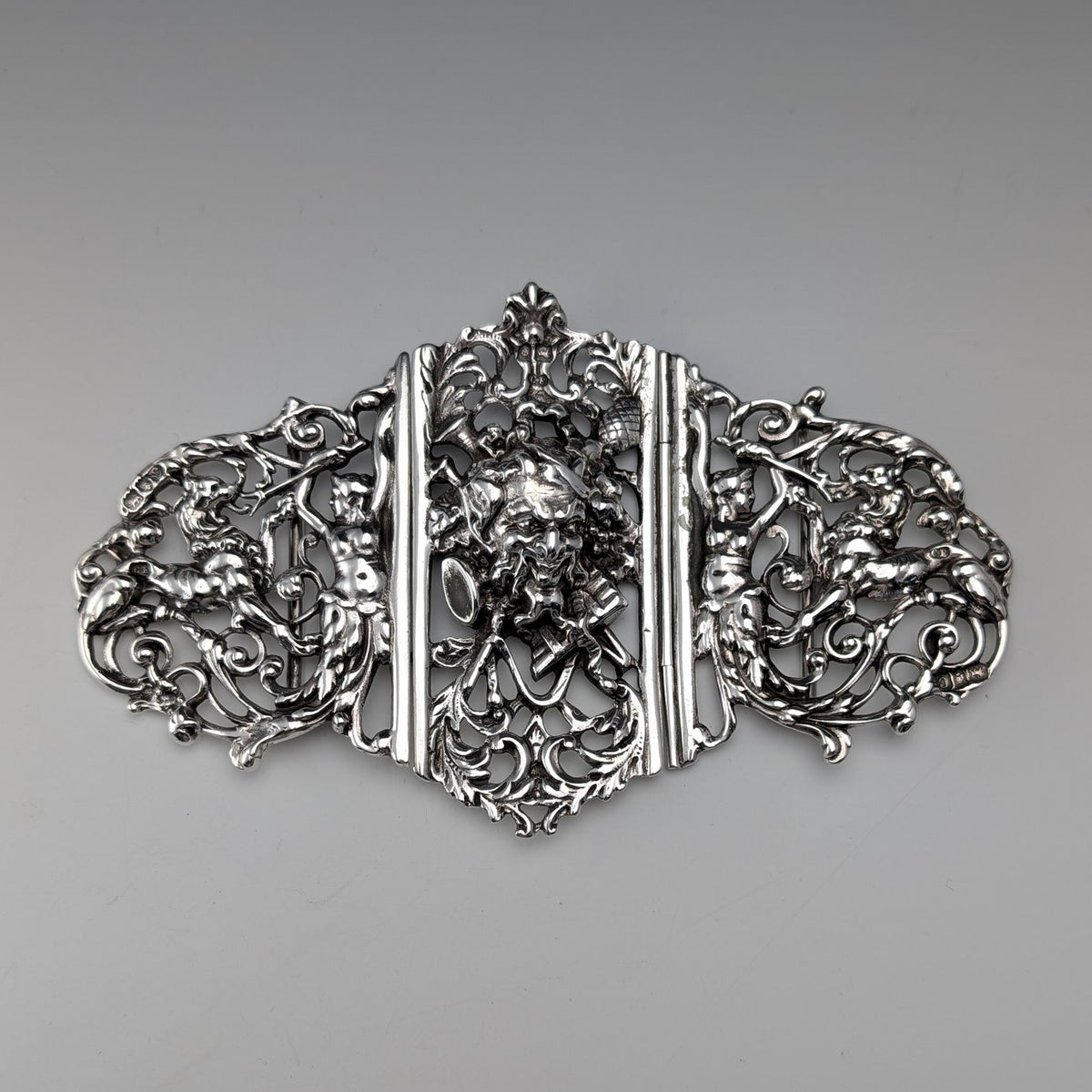 希少なペルシャの純銀製ボックス ? 手彫り ? 900シルバー ? 20