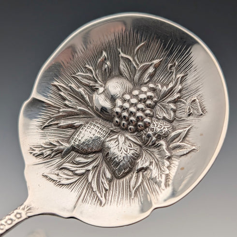 Pair of antique American sterling silver berry spoons, large and small, total weight 111g, S. Kirk & Son.