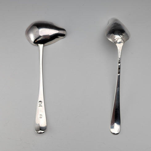 Pair of antique British sterling silver baby feeder spoons, total weight 22g.