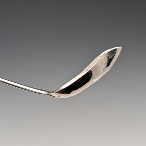 Pair of antique British sterling silver baby feeder spoons, total weight 22g.