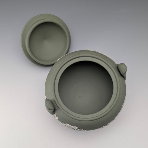 英国ヴィンテージ ウェッジウッド グリーンジャスパーウェア製 蓋付きシュガーボウル