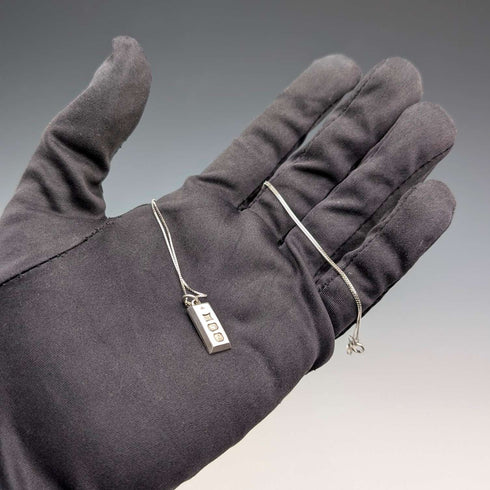 1979 UK Vintage Sterling Silver Small Ingot Pendant with Sterling Silver Necklace Total 4.4g