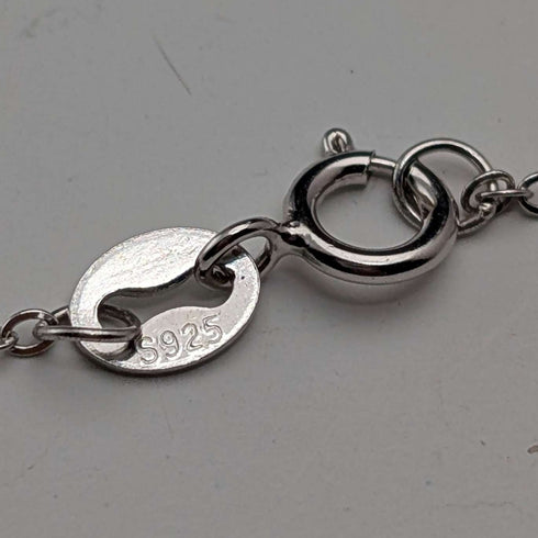 1981 UK Sterling Silver Thin Ingot Pendant with Sterling Silver Necklace Total 6g
