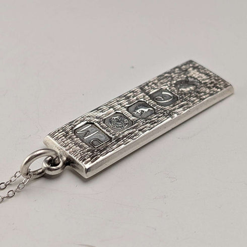 1977 British Britannia Silver Jubilee Ingot Pendant with Pure Silver Necklace Total 14.3g