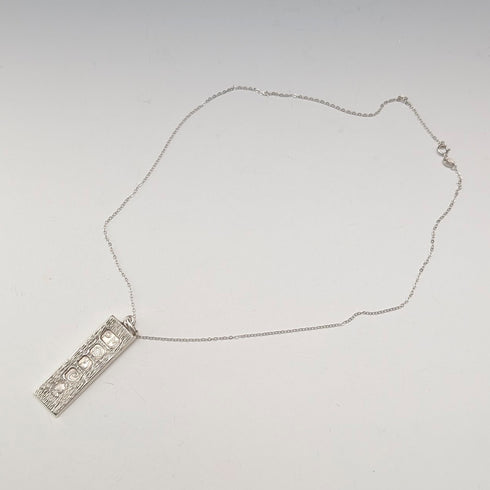 1977年 英国ブリタニアシルバー製 ジュビリーインゴットペンダント 純銀ネックレス付 計14.3g