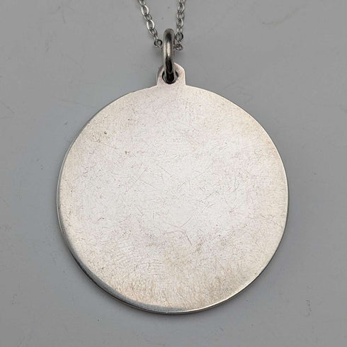 1977 UK Sterling Silver Jubilee Medal Pendant with Sterling Silver Necklace Total 15.9g