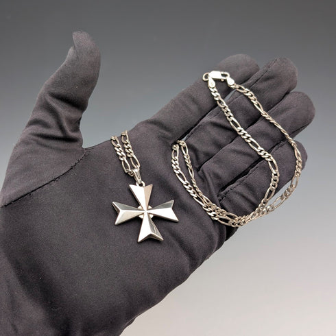 英国ヴィンテージ 純銀製マルタ十字型ペンダント 純銀ネックレス付き 計14.3g