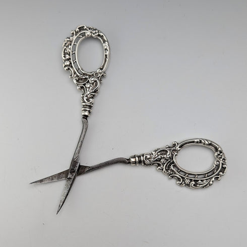 British Antique Pure Silver Handle Grooming Scissors Levi & Salaman