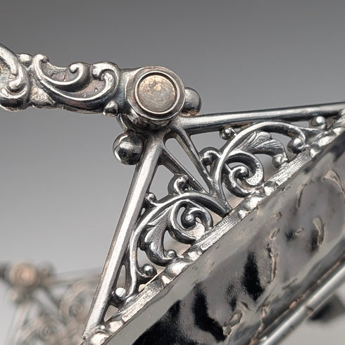 米国アンティーク ブリタニアメタル製 可動ハンドル 脚付きバスケット MERIDEN BRITANNIA