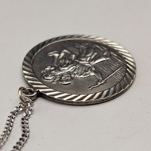 復古聖克里斯多福純銀獎章吊墜①,搭配純銀項鍊,總重7.4克