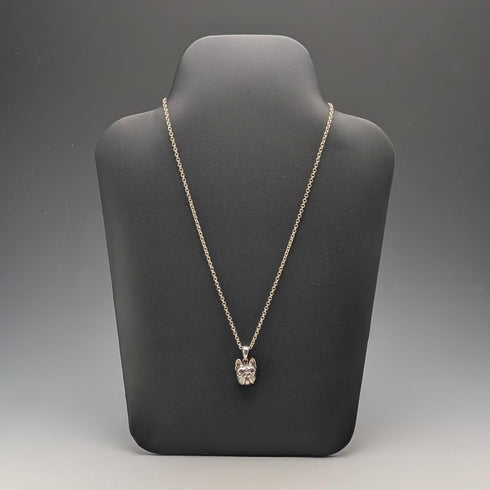 復古鬥牛犬頭純銀吊墜,搭配純銀項鍊,總重13.5克