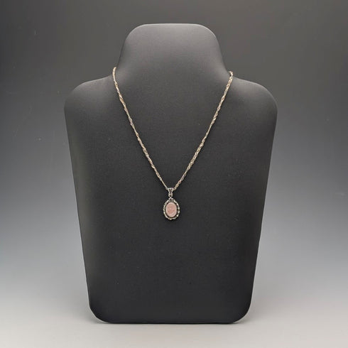 Vintage Mother-of-Pearl Pendant on Sterling Silver Base, with Sterling Silver Necklace, Total Weight 8.1g