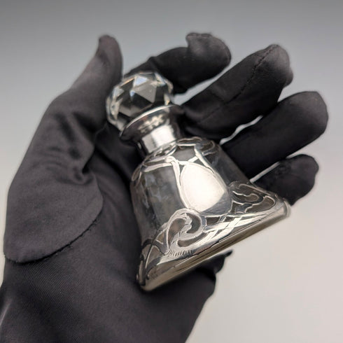 米国アンティーク アール・ヌーヴォー シルバーオーバーレイ ガラス 小型香水瓶