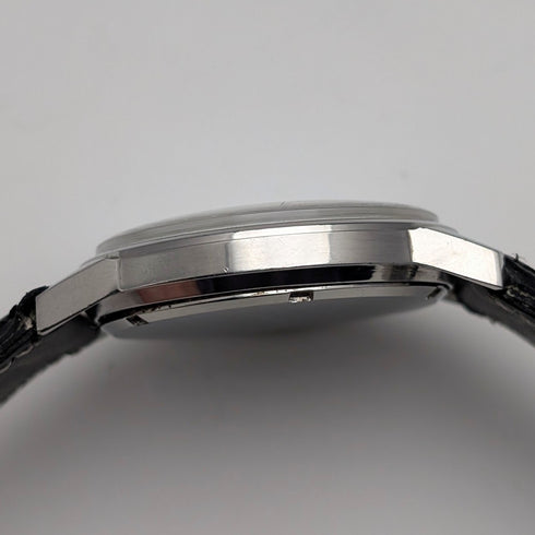 1960s Garrard (UK) Men's Watch, Stainless Steel Case, 17 Jewels Mechanical Movement, with Original Box, Good Working Order.