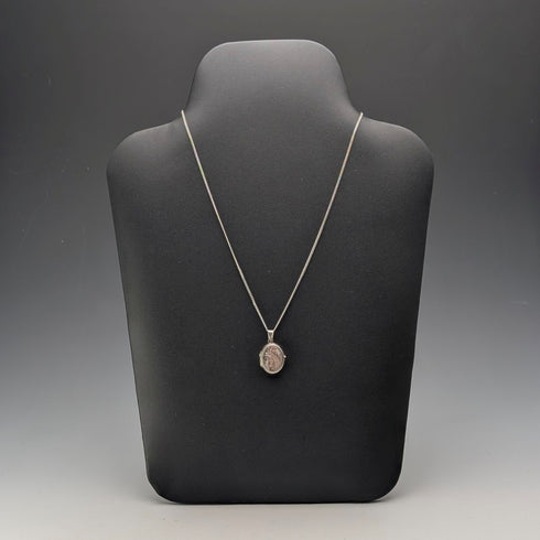 Vintage Sterling Silver Oval Locket Pendant with Sterling Silver Necklace, 5.4g Total