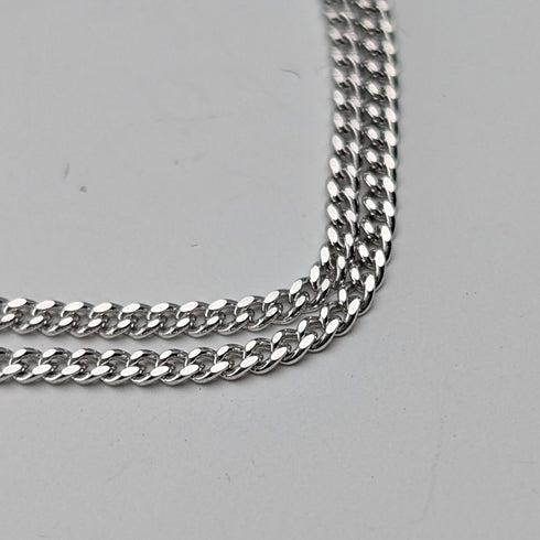 Vintage Sterling Silver Oval Locket Pendant with Sterling Silver Necklace, 5.4g Total