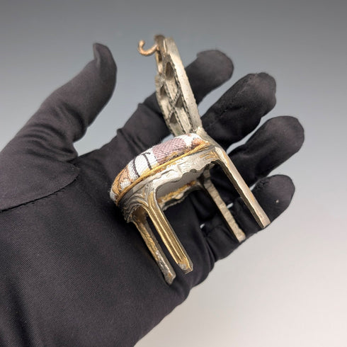 1920年代 アンティーク 真鍮製 椅子型 懐中時計ホルダー ホワイトシート