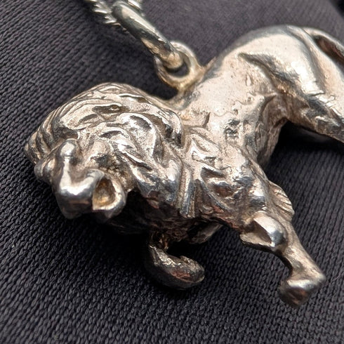 英国ヴィンテージ 純銀製 ライオンパサント ペンダント 純銀ネックレス付 計12.7g