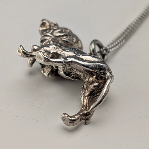 英国ヴィンテージ 純銀製 ライオンパサント ペンダント 純銀ネックレス付 計12.7g